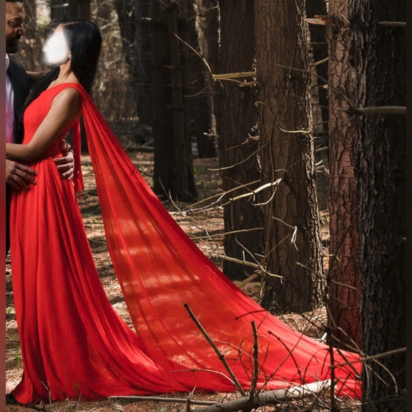 Red flying dress - Picture 3 of 4